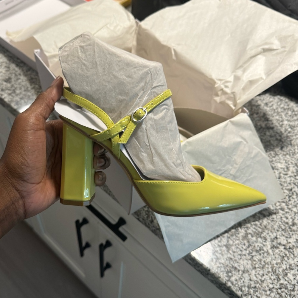 Marc Fisher Doster Pointy Toe Slingbacks